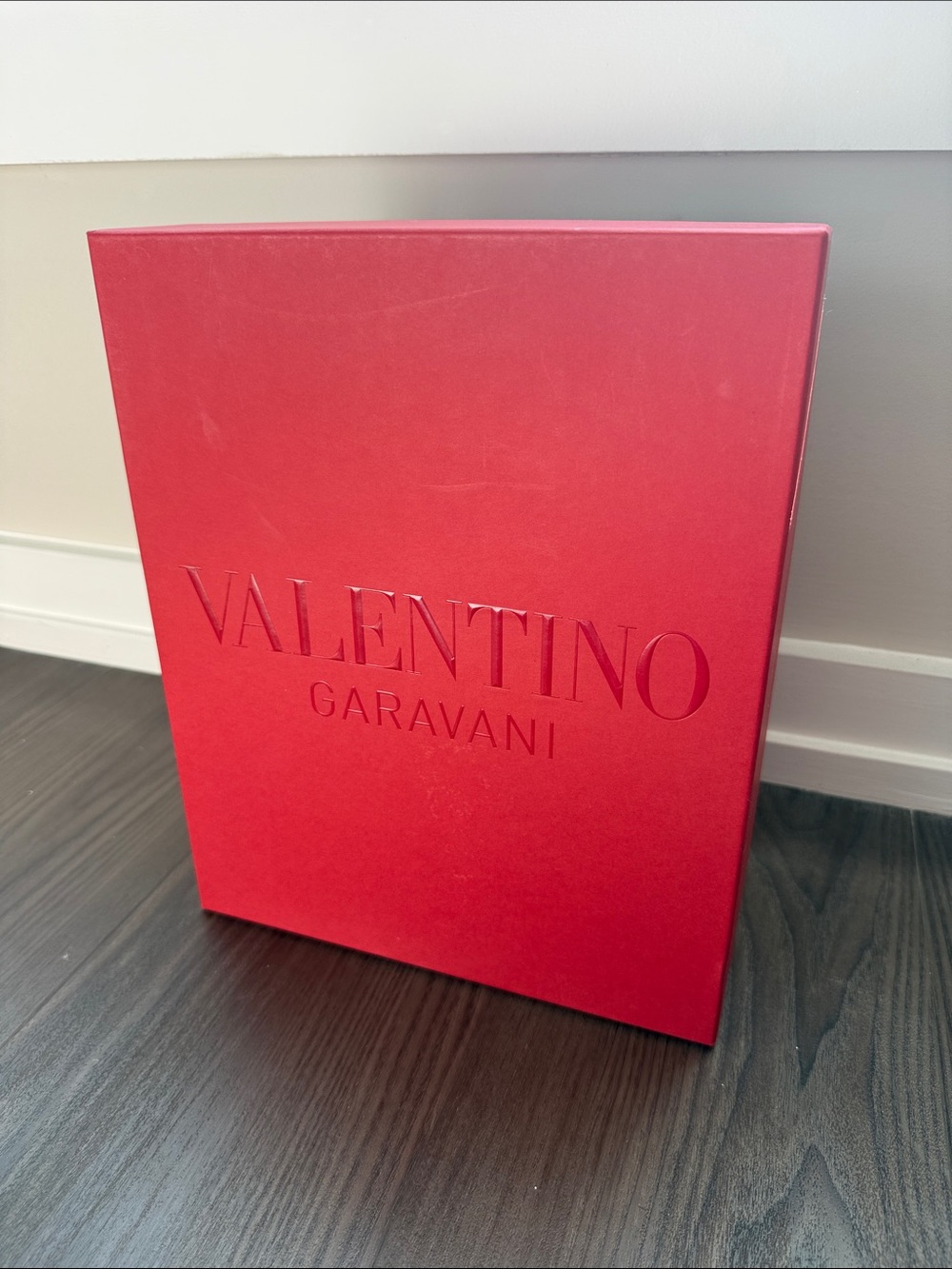 Valentino Garavani empty shoe Box